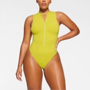SKIMS Signature Swim Citrus Zip Front Sleeveless One Piece Swimsuit - Size Large